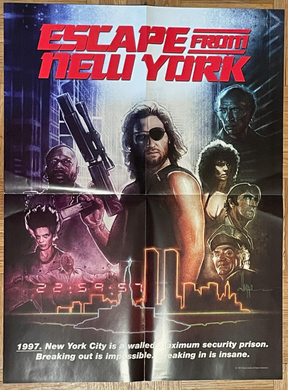 GOOD CONDITION Escape From New York Folded Poster 18×24 Shout Factory