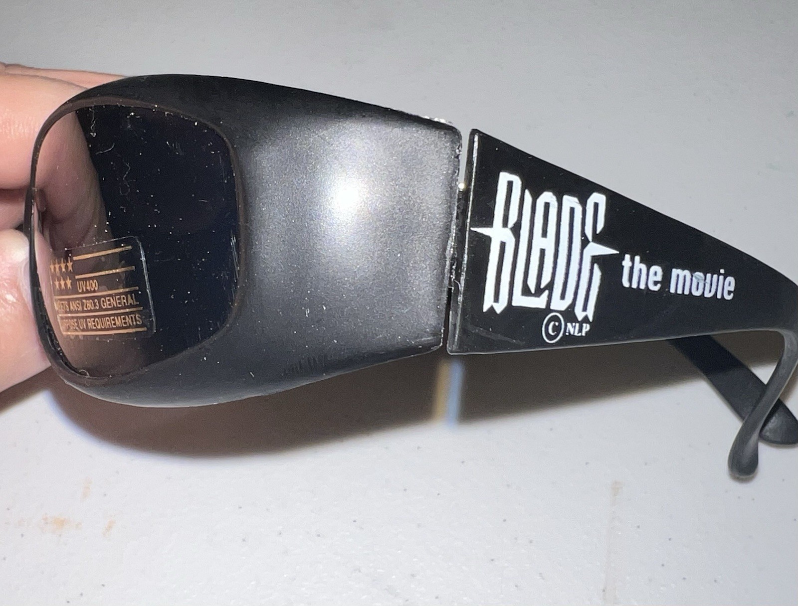 1998 Marvel Studios BLADE Vampire Hunter Movie Promotional Sunglasses Snipes