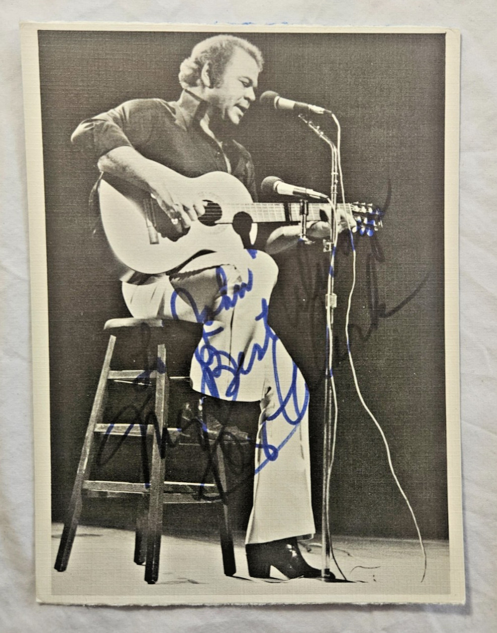 Roy Clark signed 5×7 postcard / OFFICIAL Fan Mail