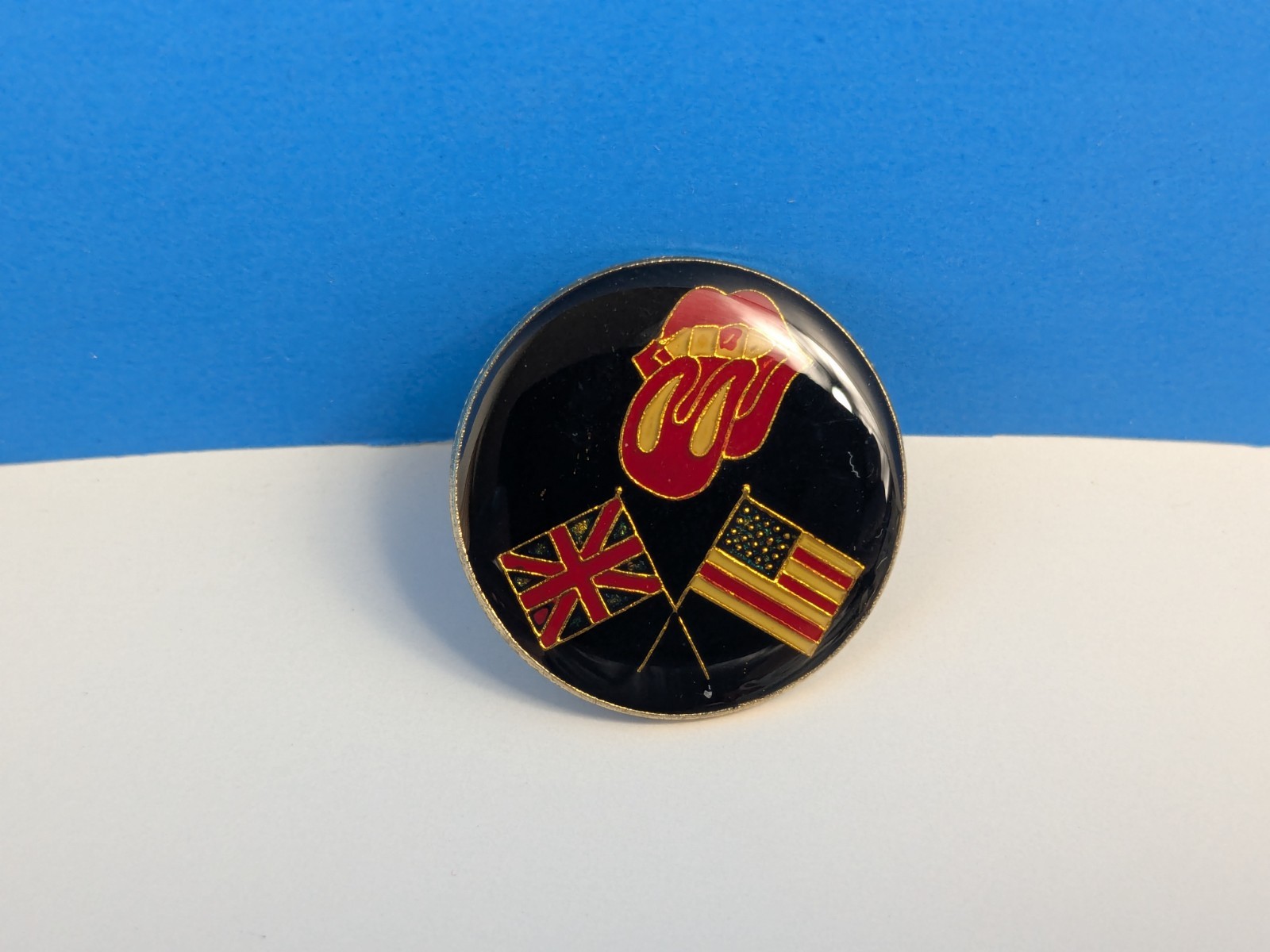 Rolling Stones Mouth Tongue British USA Flags Lapel Pin Hat Tack VTG 80s