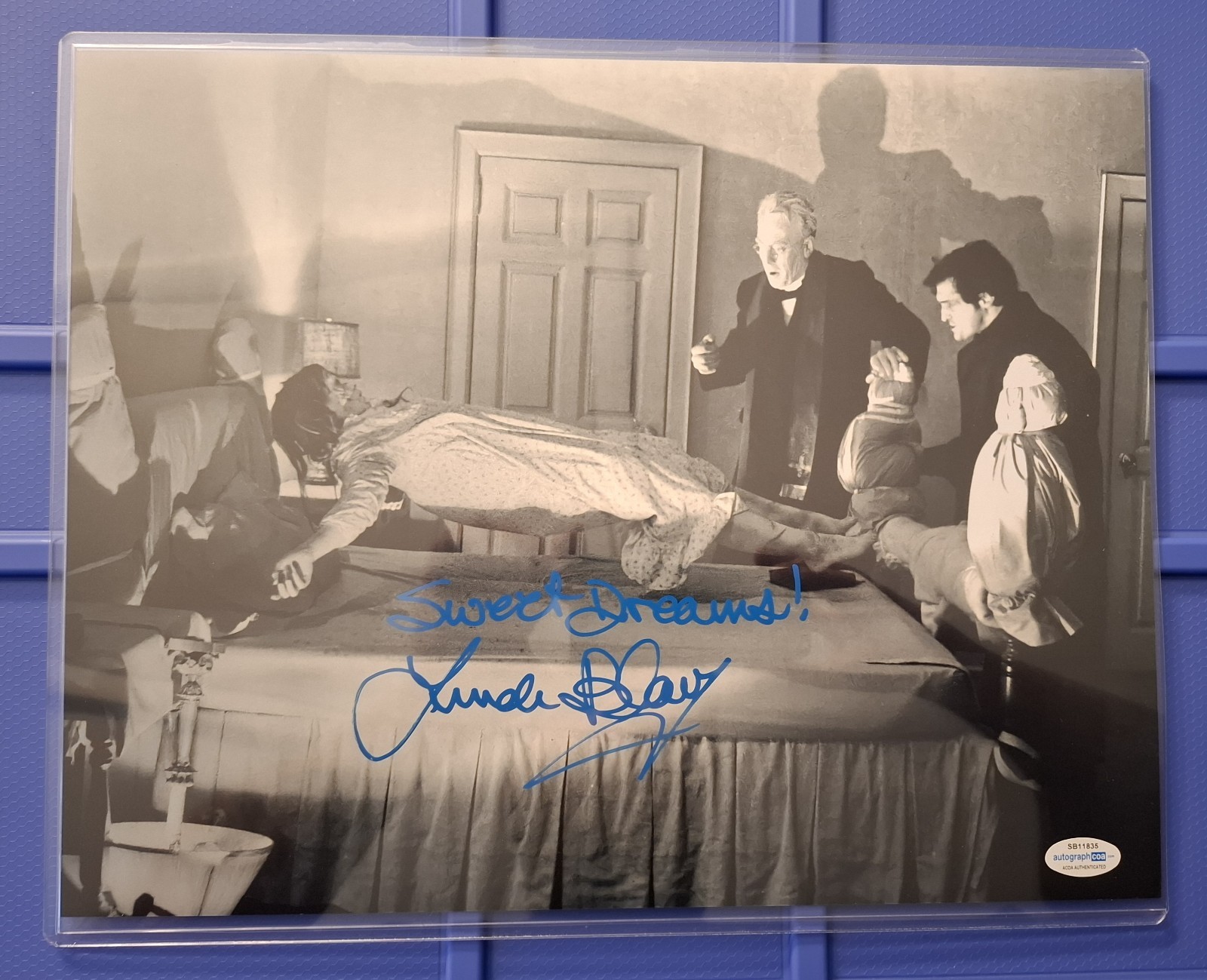 The Exorcist Linda Blair Signed Autographed 11×14 Photo ACOA **MINT**