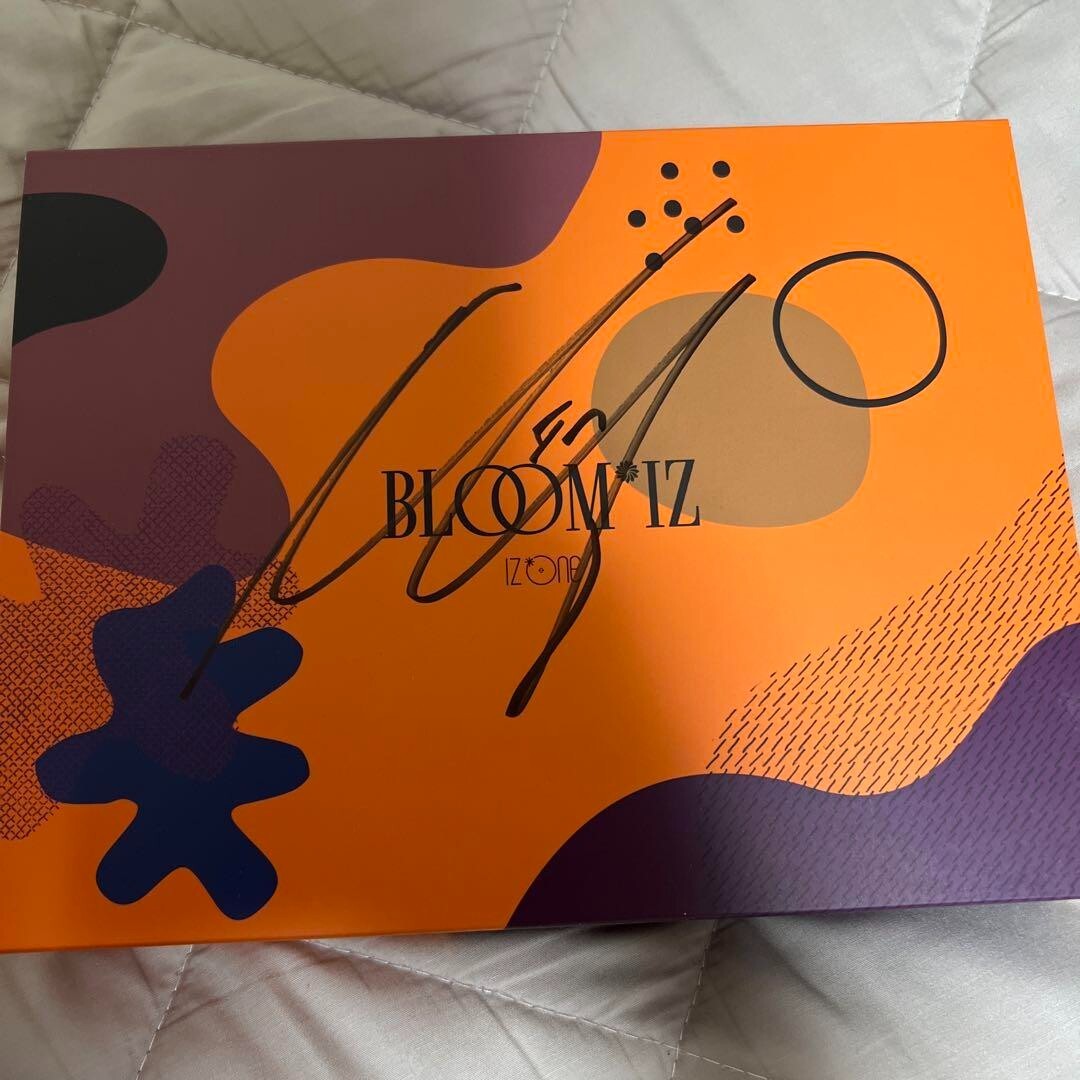 IZ*ONE 1st Album BLOOM*IZ I*Will Ver. autographed signed Minju No photo cards