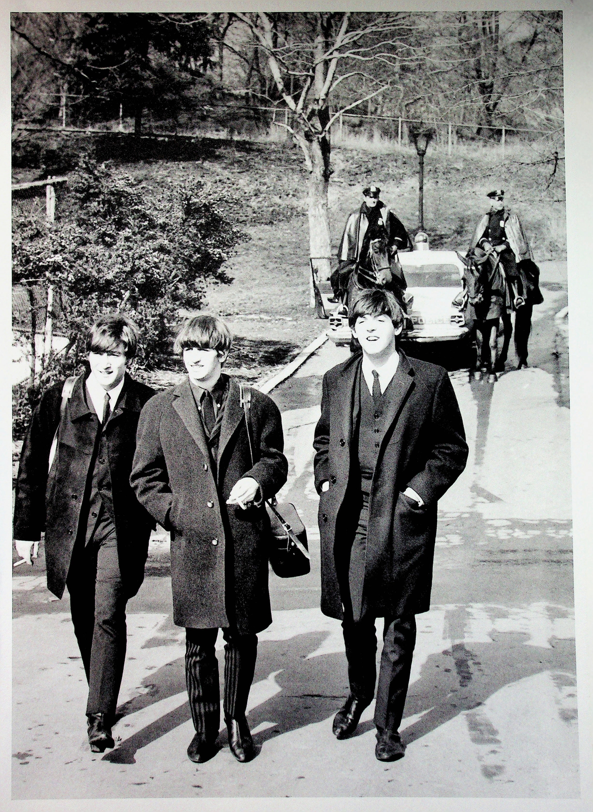 Poster Beatles Take a Stroll in Central Park Band Print 10″x14″ John Paul Ringo