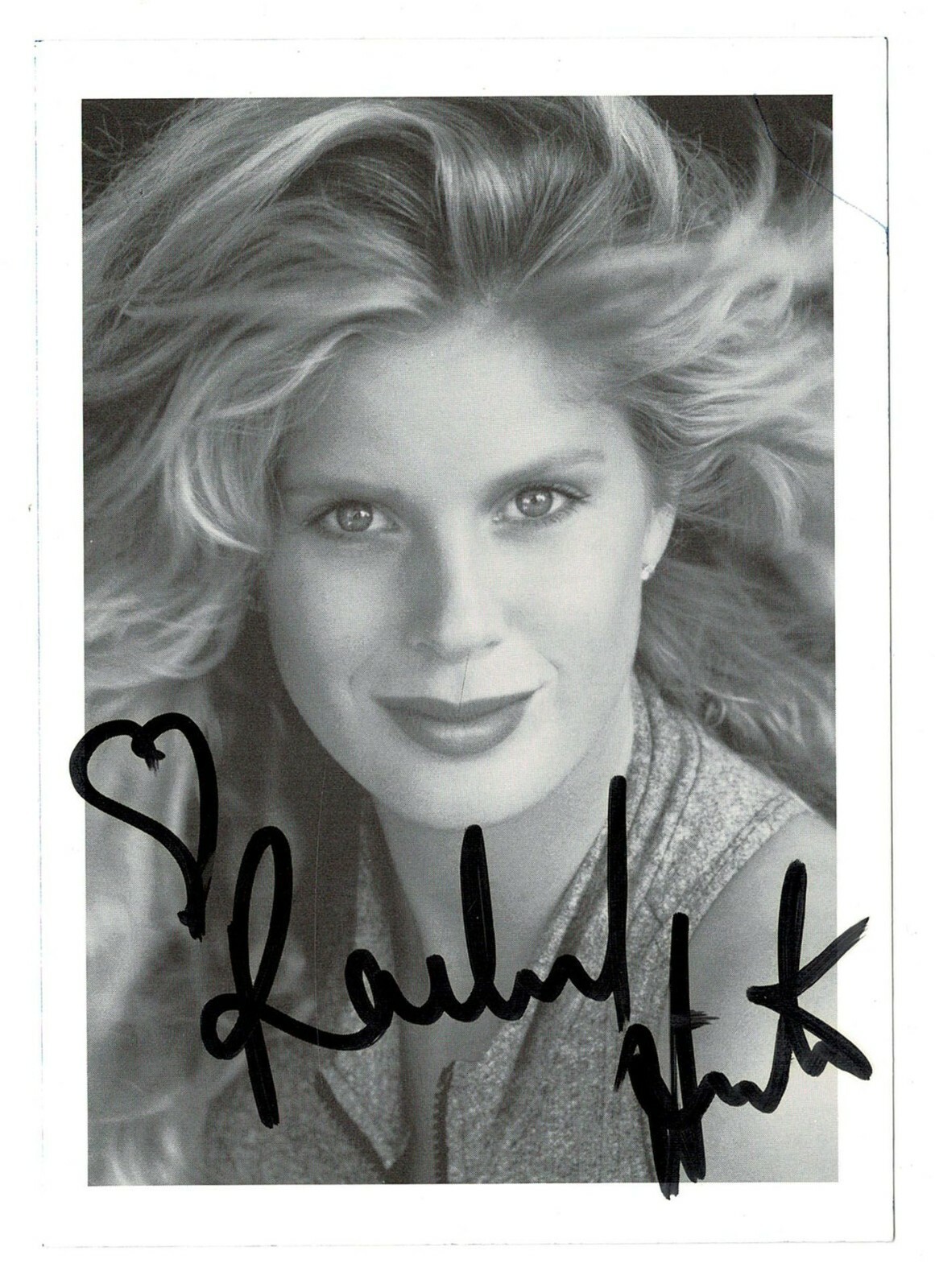 Rachel Hunter Model Autographed Signed Photo AMCo 14370