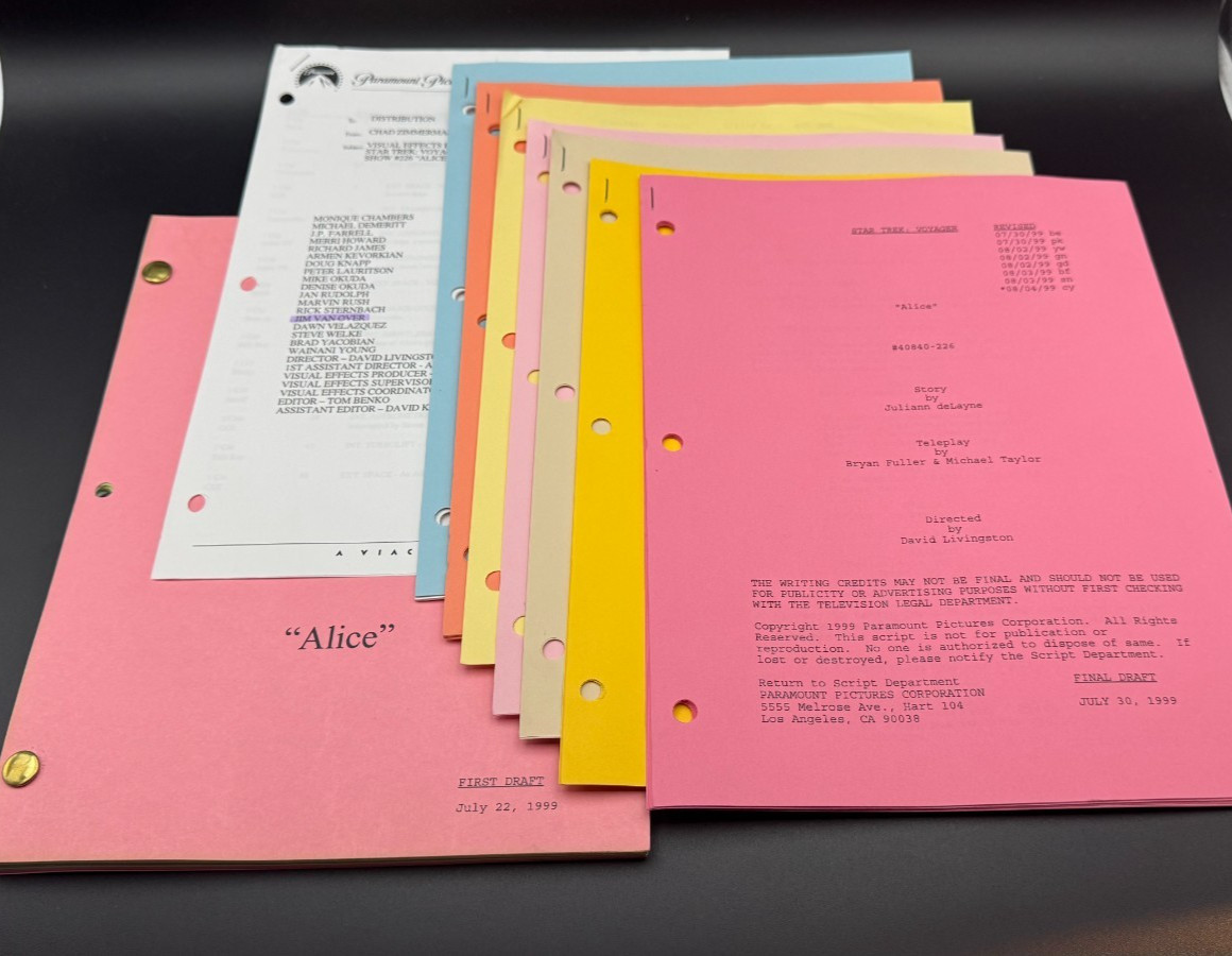 Star Trek Voyager Script LOT +FINAL DRAFT Rev. GENUINE Production-Used +COA, E05