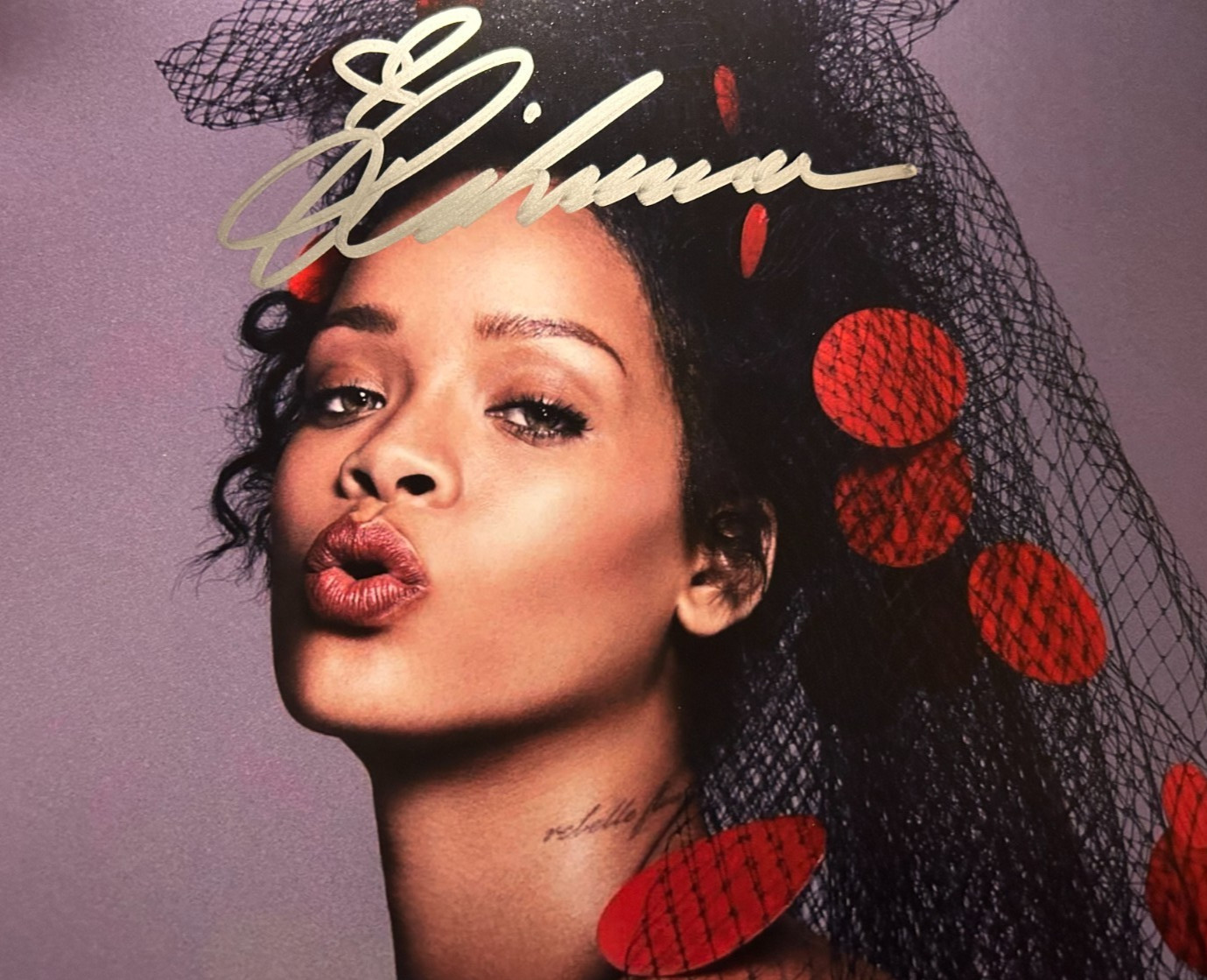 RIHANNA Signed 8×10 inch Original Authentic Autograph GENUINE w/COA
