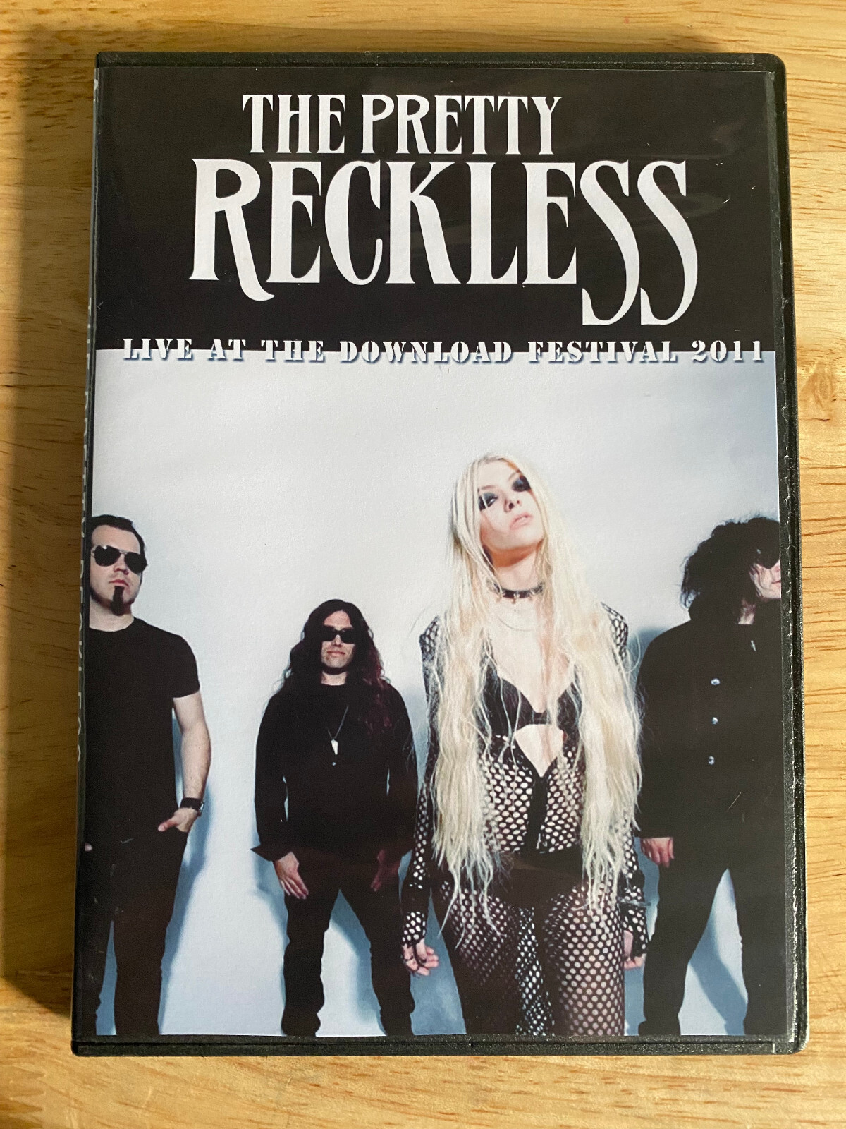 The Pretty Reckless – Live at Download 2011 Taylor Momsen