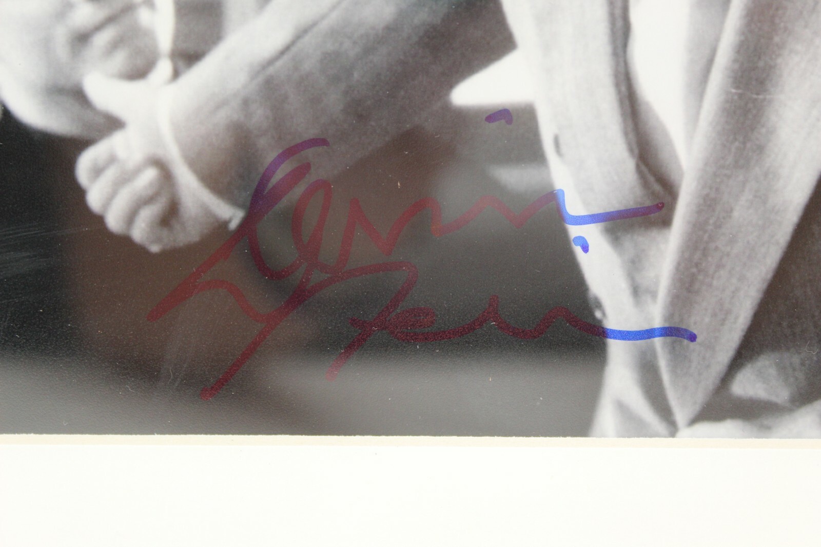 Dennis Farina Autographed 8″ X 10″ Photograph