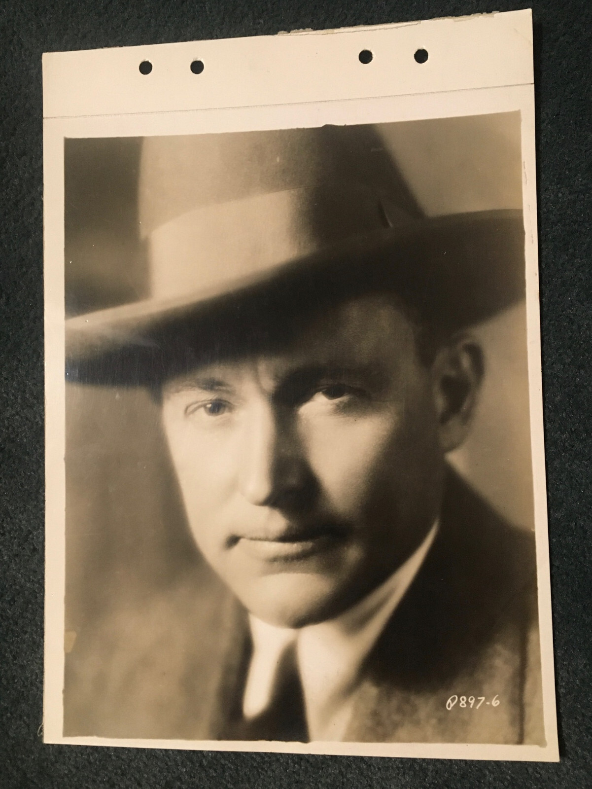 MERIAN C. COOPER/KING KONG 1930’s ORIGINAL LINEN PAPER 7×11 STUDIO PORTRAIT!