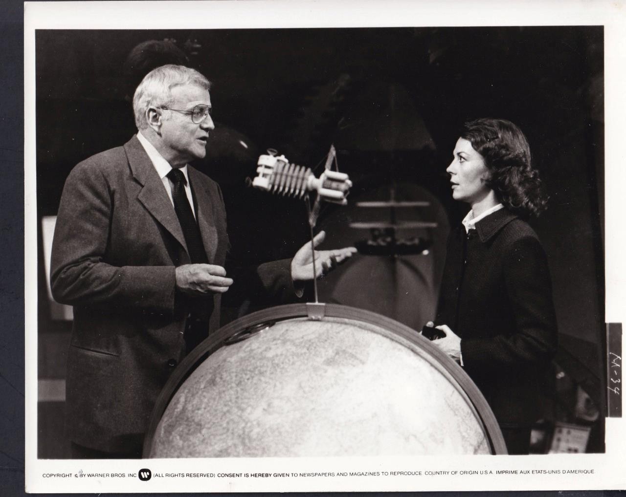 Natalie Wood Brian Keith METEOR 1979 original movie photo 53486