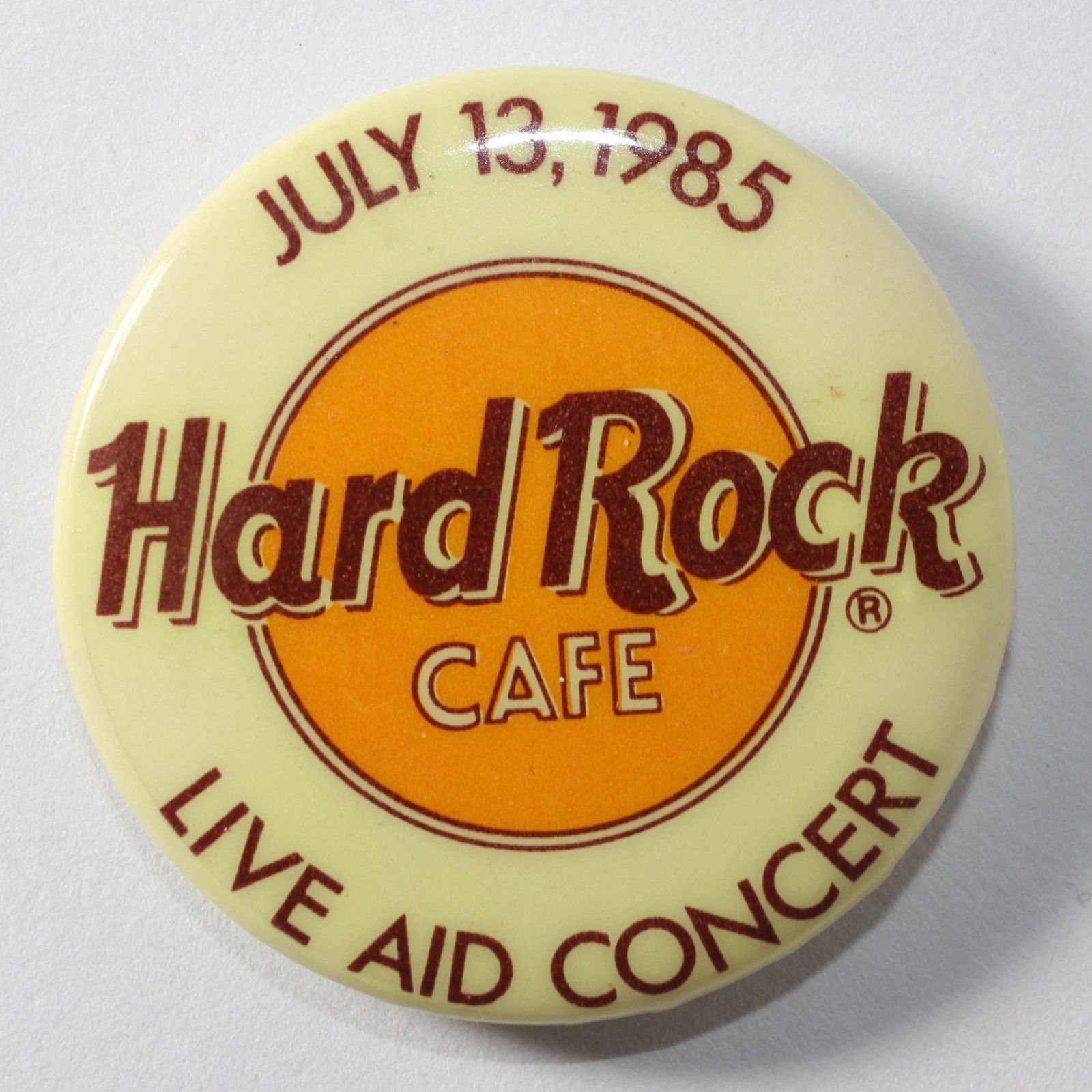 Vintage HTF 1985 Hard Rock Cafe Live Aid Concert Pinback Button Badge 1.25″