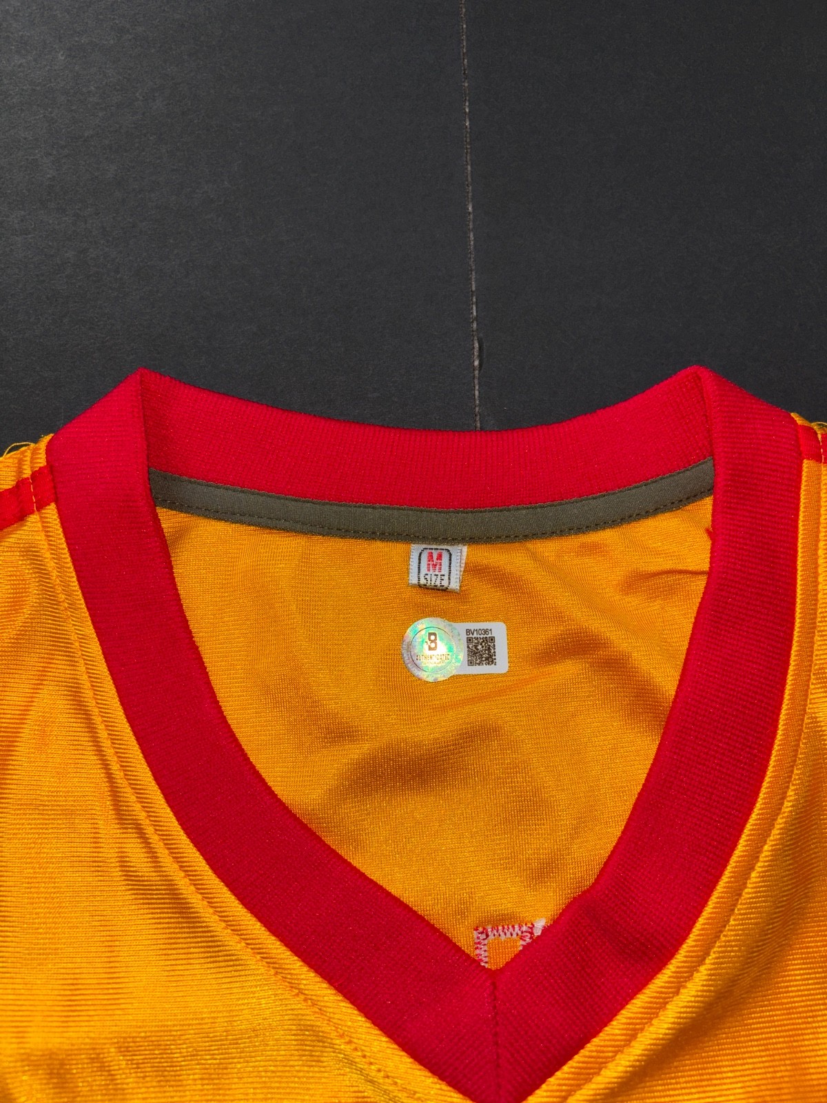 VINCE VAUGHN SIGNED DODGEBALL AVERAGE JOES GYM PETE LAFLEUR JERSEY BAS