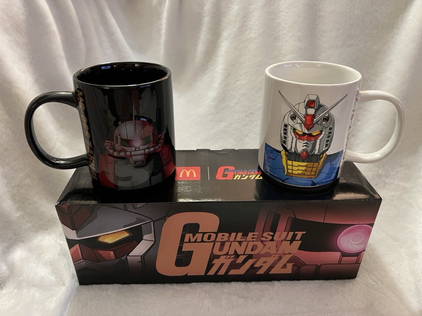 Taiwan McDonald’s × Gundam Limited Edition Dual Mug Set – RX-78-2 & Zaku