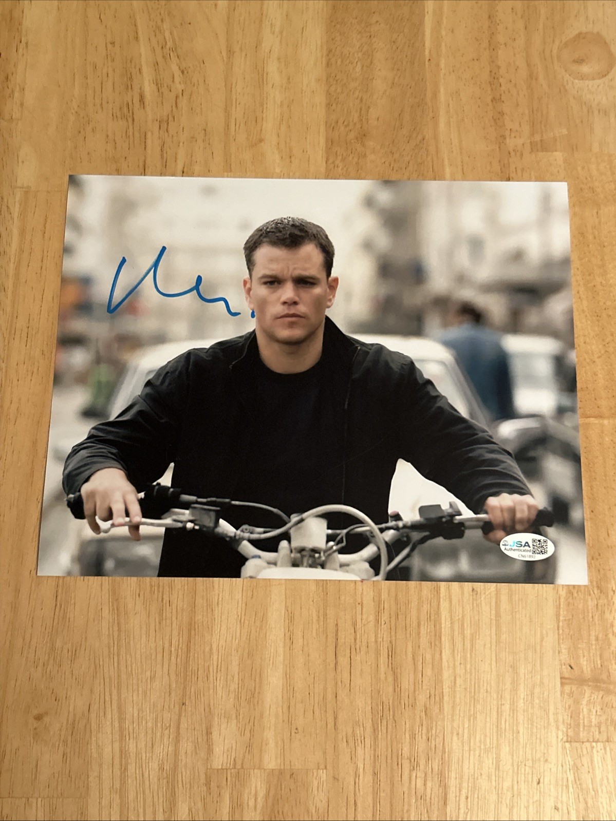 Matt Damon Actor Hollywood Legend Autographed 8×10 Photo JSA Certified