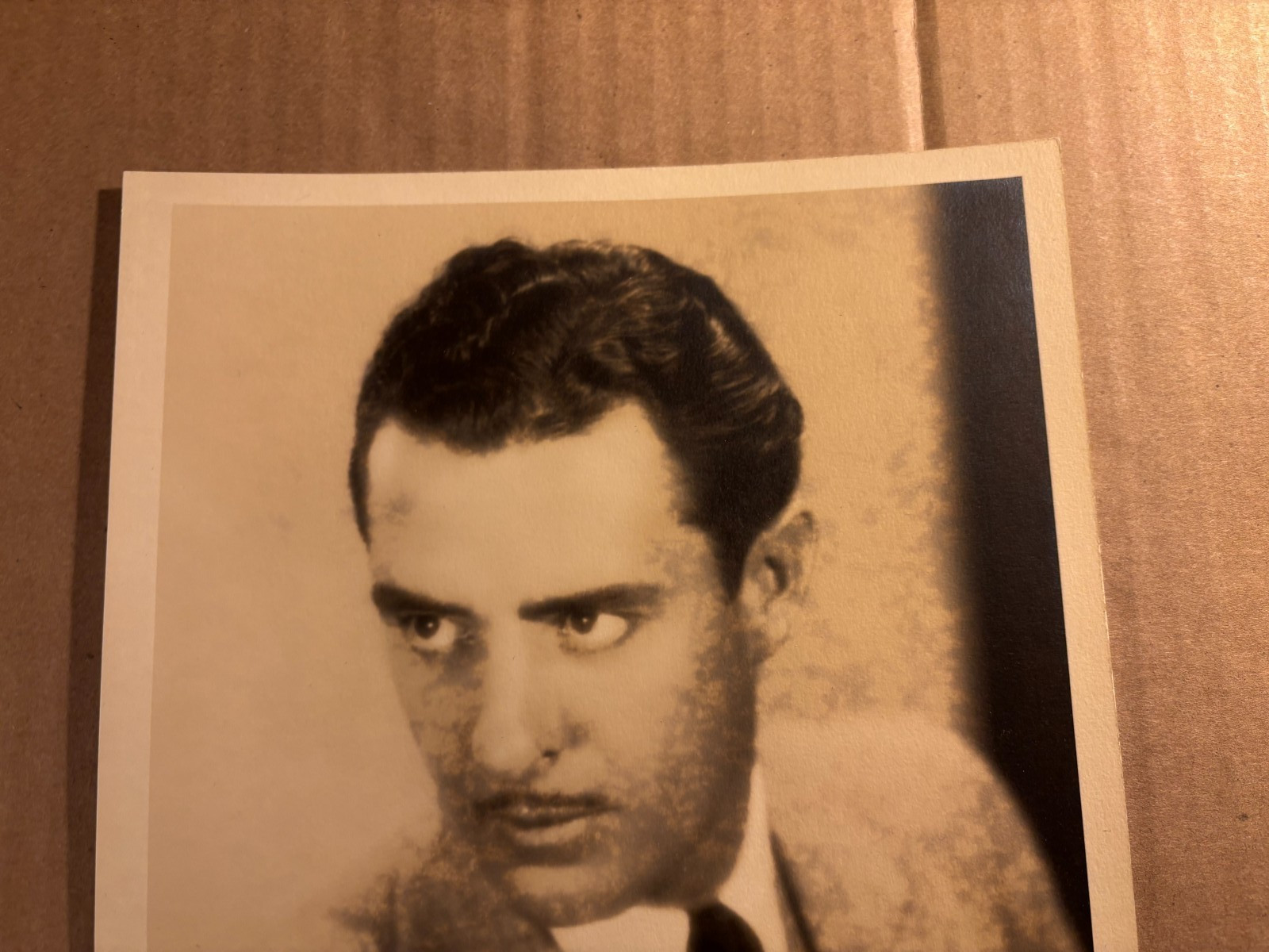 John Gilbert Very Rare Early Autographed 8/10 Photo 20s Flesh and Devil
