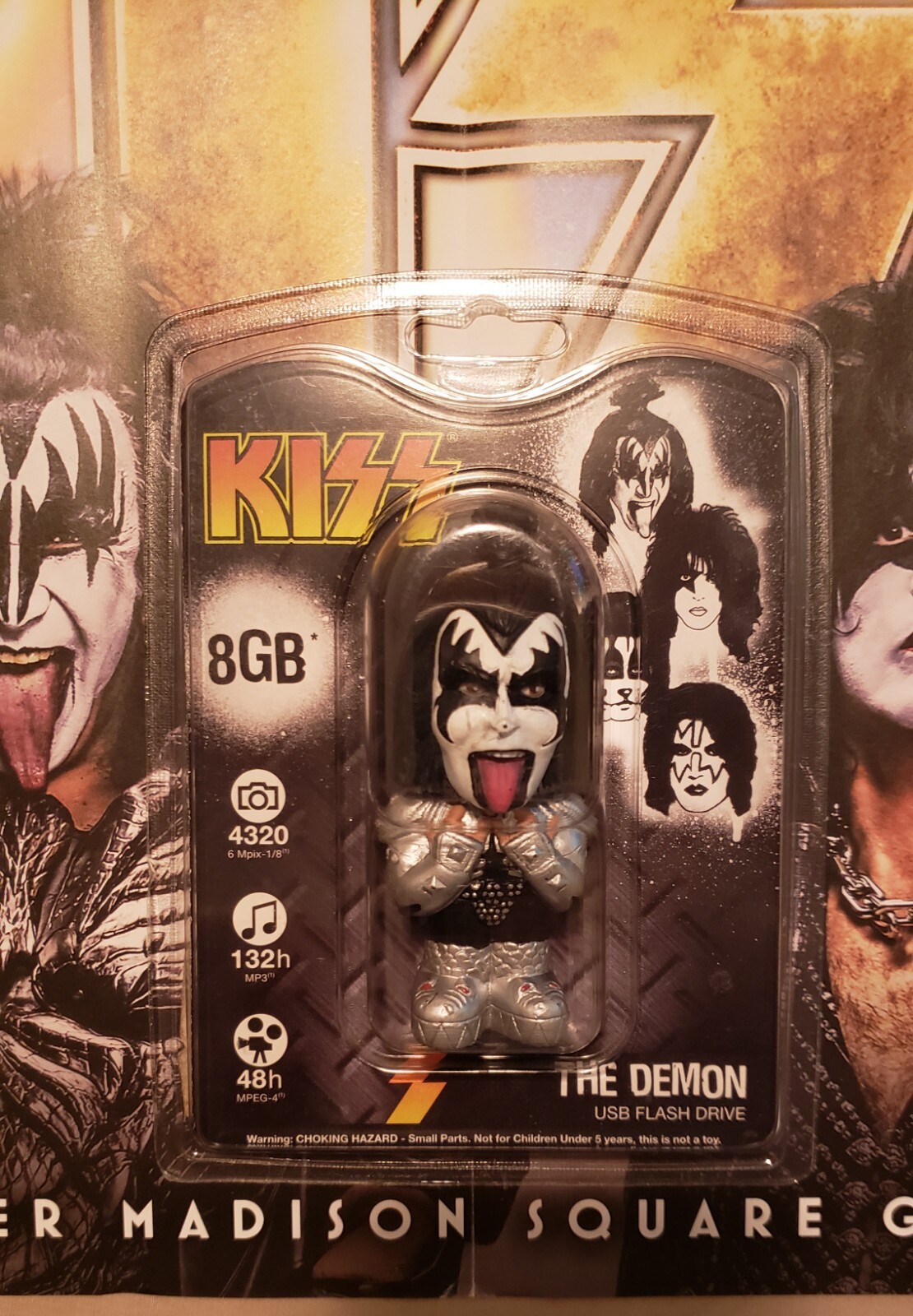 Kiss Demon 8GB USB 2.0 Flash Drive 2012 In Original Packaging NEW Gene Simmons