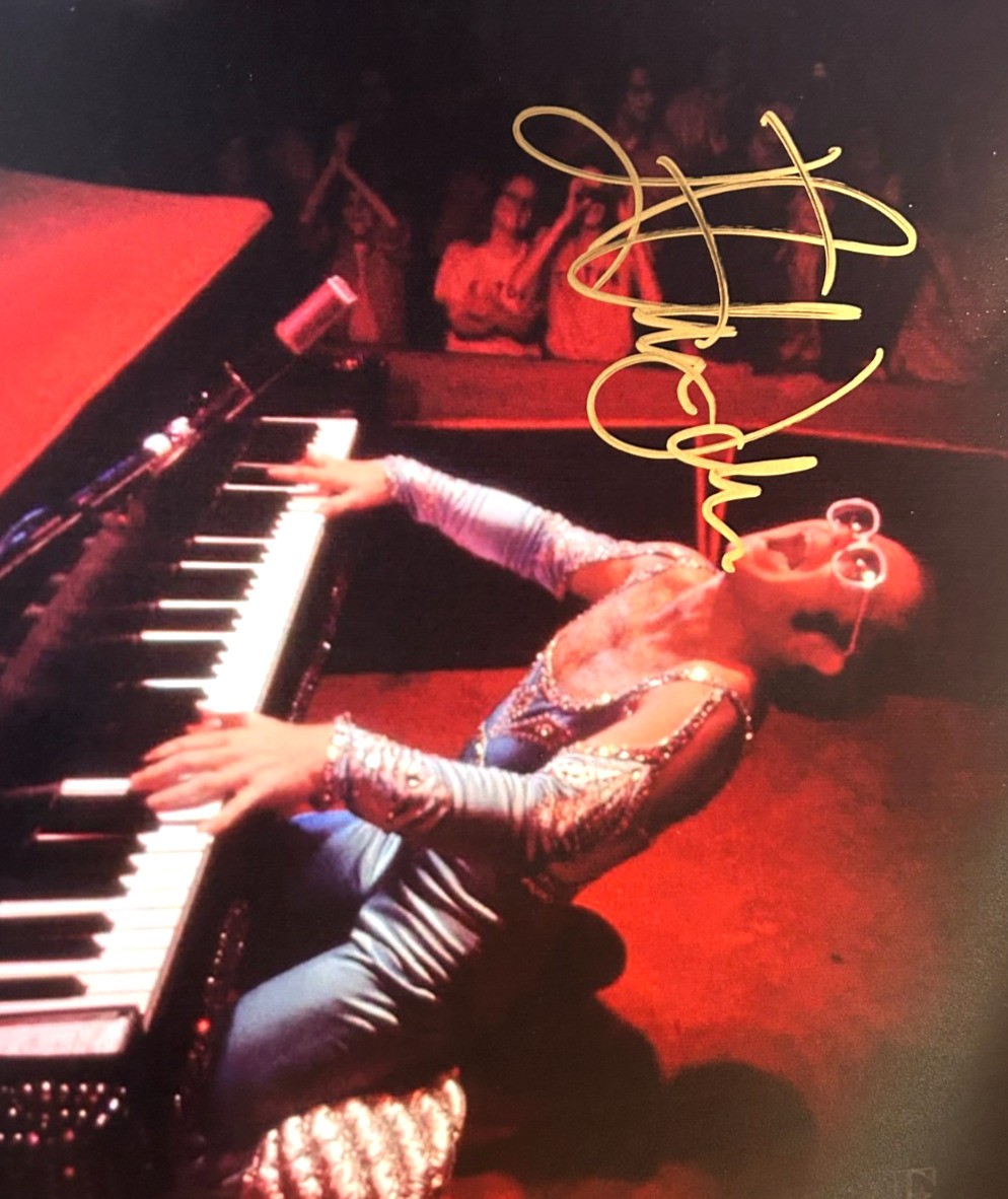 ELTON JOHN 8.5X11 SIGNED PHOTO AUTOGRAPH POSTER SIGNATURE ROCK & ROLL REPRINT