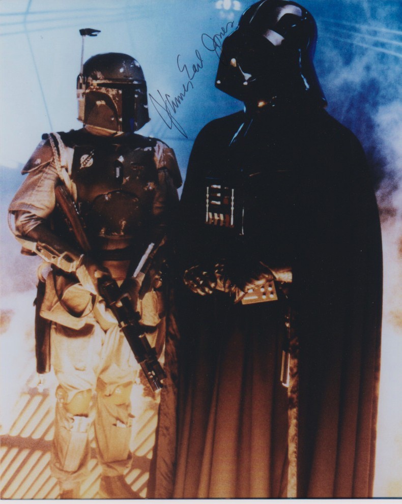 JAMES EARL JONES SIGNED COLOR 8×10 CLOSEUP … STAR WARS … DARTH VADER CLASSIC