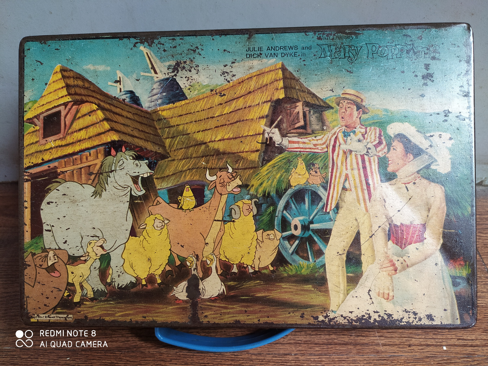 Rare old Eagle brand Walt disney Marry Poppins movie advertising lunch box.
