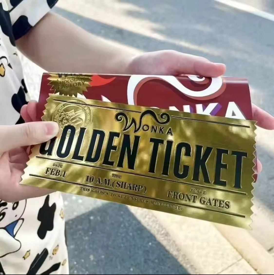 WILLY WONKA Replica Golden Ticket Charlie Chocolate Factory Movie Prop Free Ship