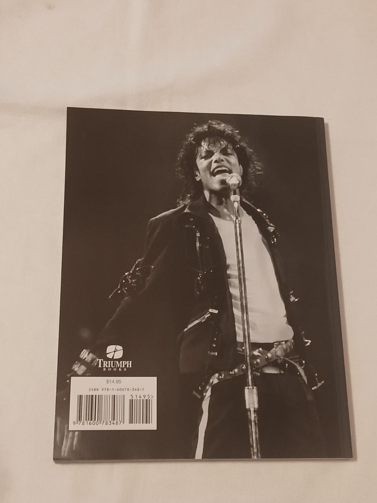 Triumph Books 2009 A Tribute To An American Idol Michael Jackson
