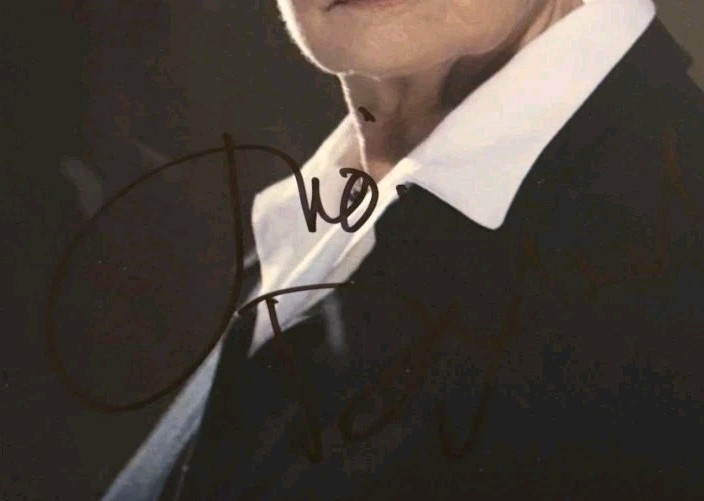 JUDI DENCH SIGNED 8X10 PHOTO DAME PSA/DNA AUTHENTICATED AUTOGRAPH