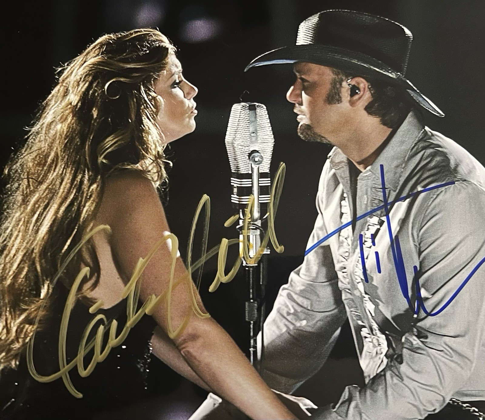 Tim McGraw / Faith Hill original autographed 8×10 with unconditional COA