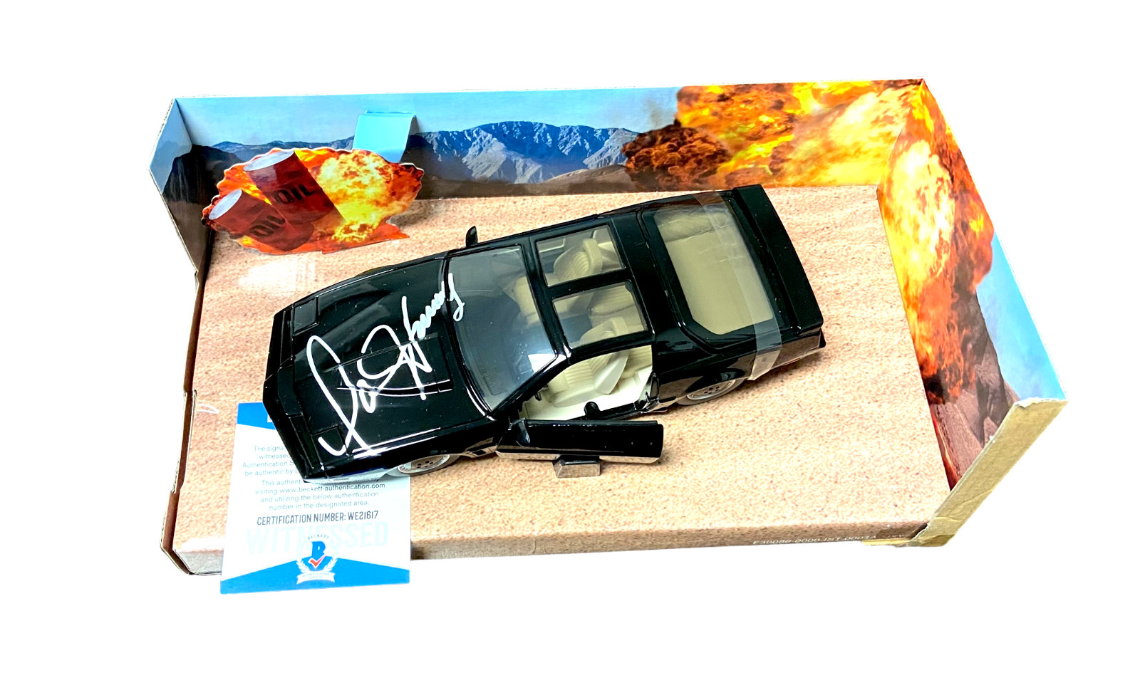 DAVID HASSELHOFF SIGNED AUTOGRAPH KITT 1:24 DIECAST CAR KNIGHT RIDE BECKETT BAS