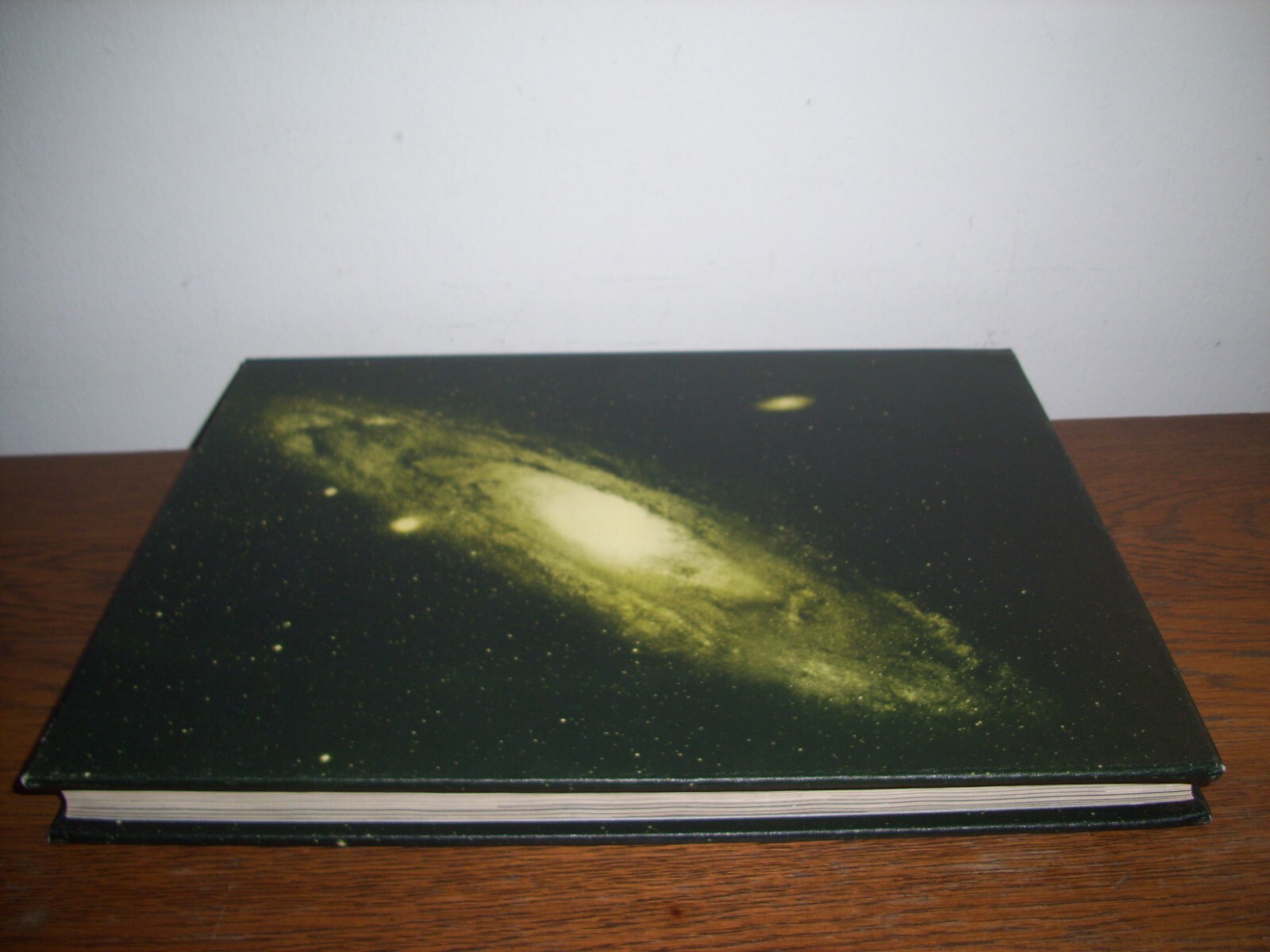 VERY RARE ORIGINAL BILL PAXTON (“TITANIC,TOMBSTONE”) SENIOR HIGH SCHOOL YEARBOOK