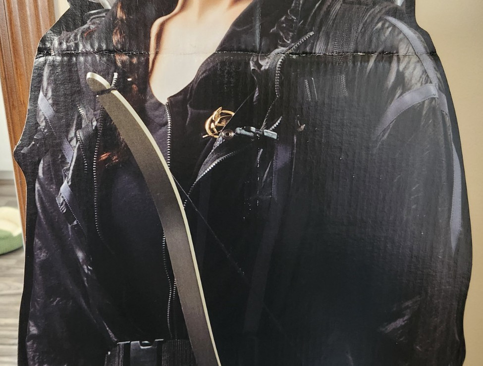 2012 NECA The Hunger Games Katniss Everdeen Jennifer Lawrence Cardboard Standee