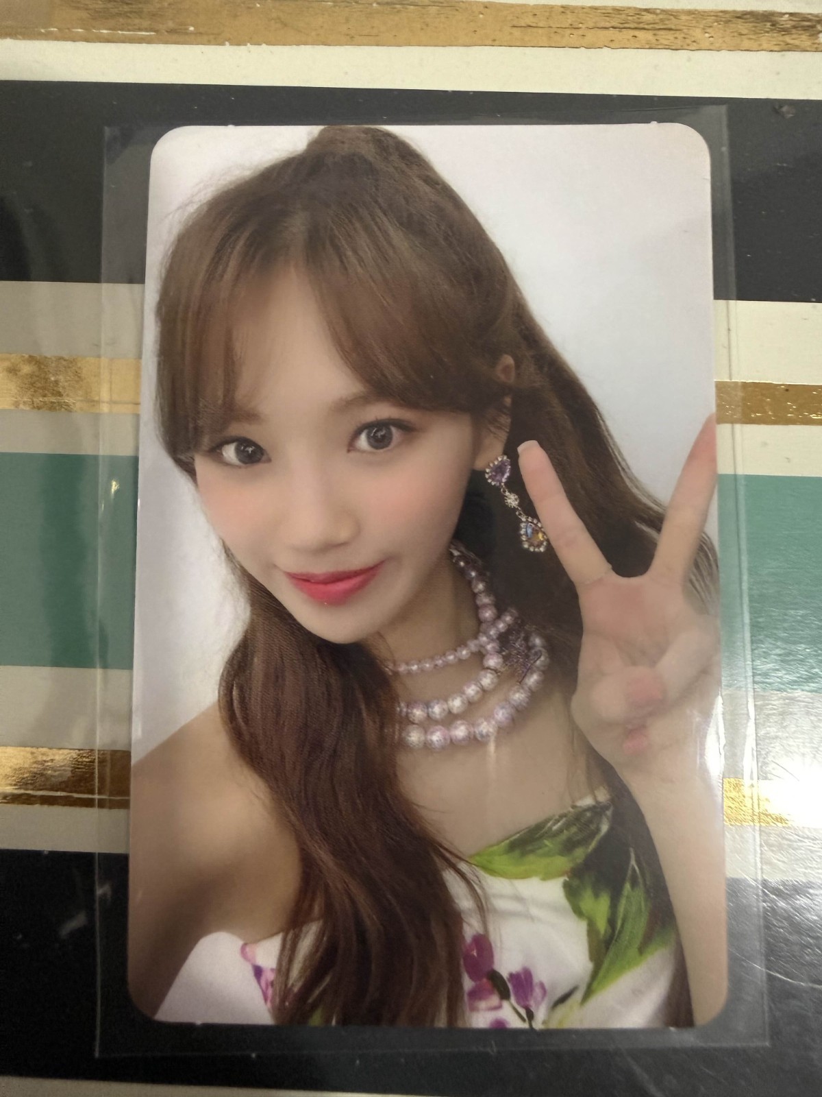 IZ*ONE IZONE LE SSERAFIM Kim Chaewon Various Official Photocards