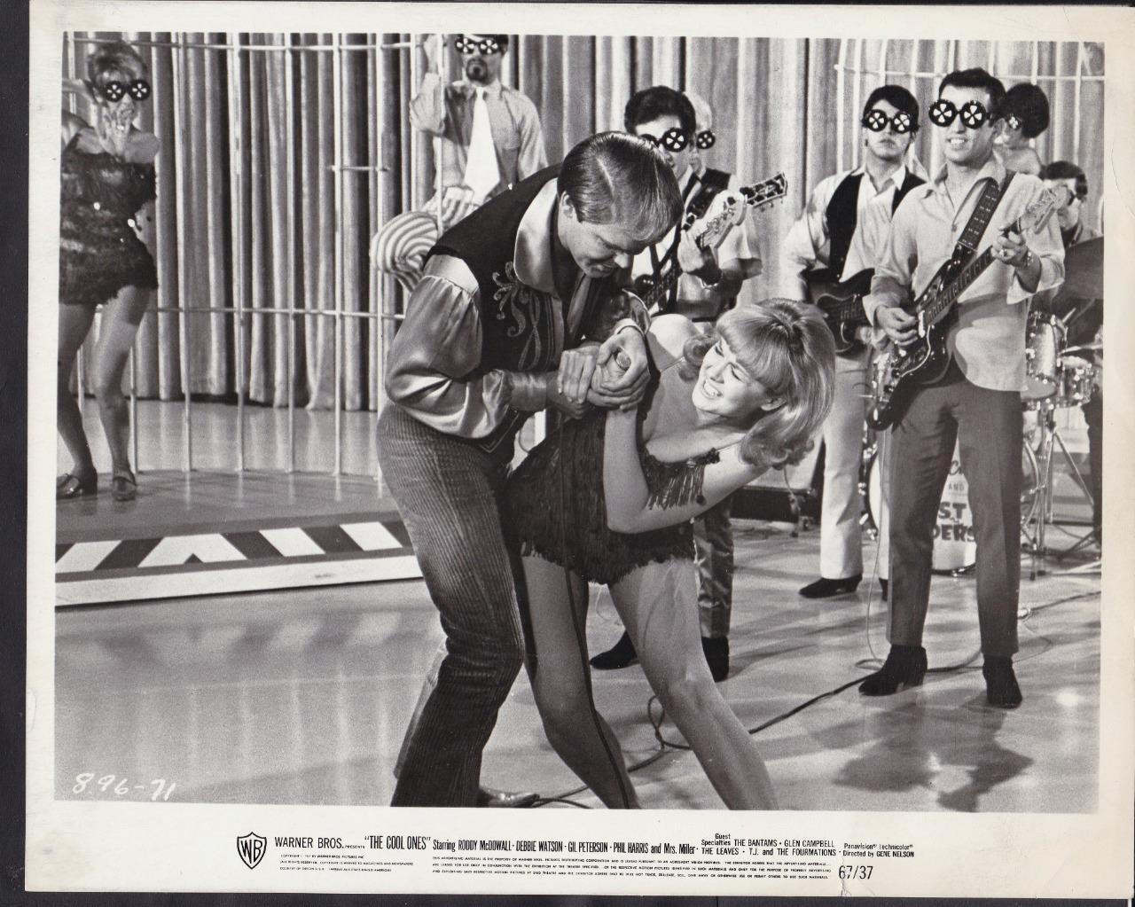 Gil Peterson and Debbie Watson in The Cool Ones 1967 movie photo 43696