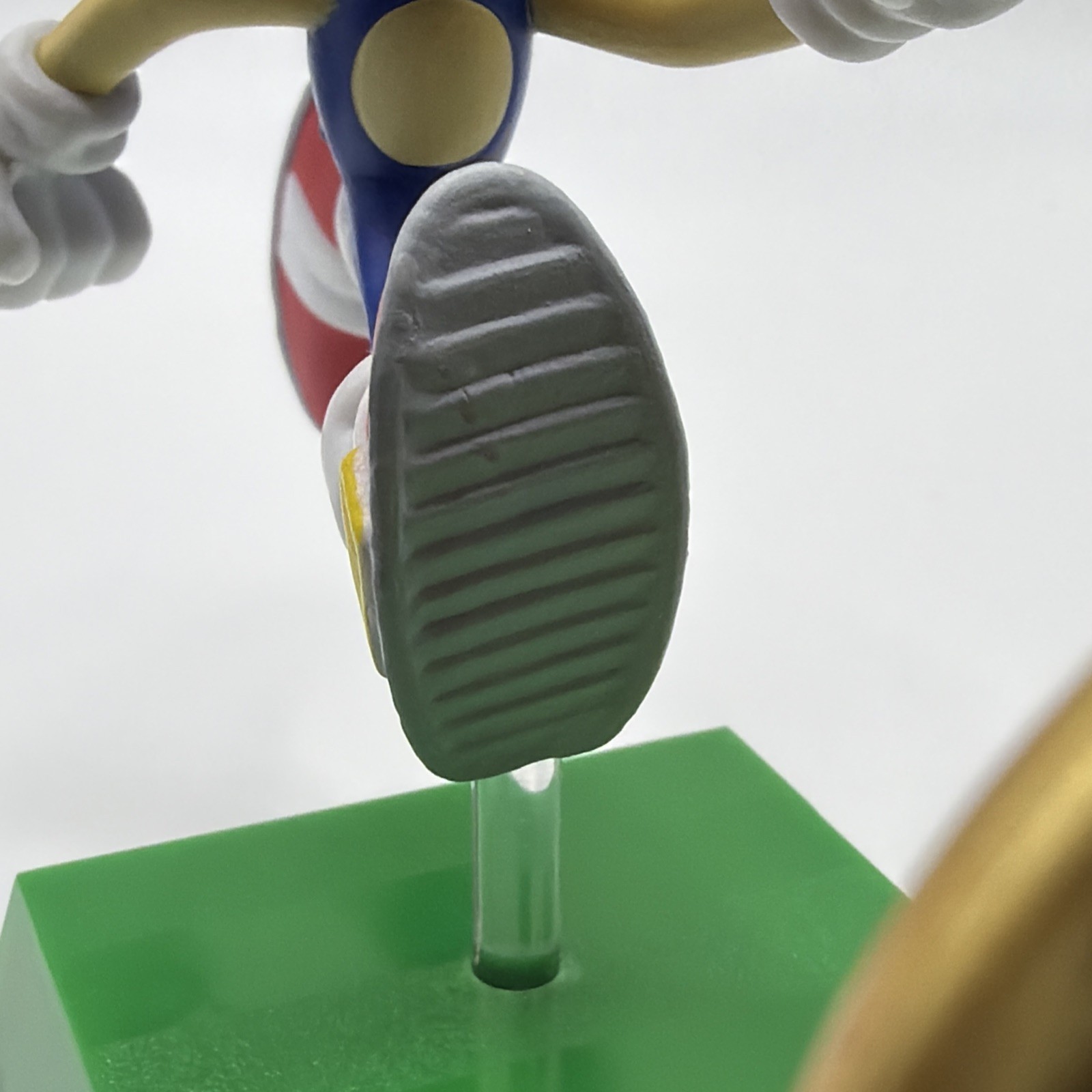 Sega Sonic the Hedgehog Sonic w/ 1 Ring Adult Collectible Figure Lootcrate 2018
