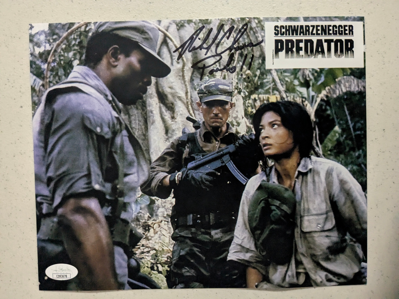 RICHARD CHAVES Signed Predator 8×10 Photo Poncho Autograph JSA COA d