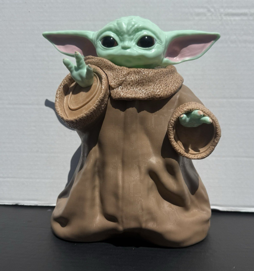 Mandalorian and Grogu Popcorn Bucket Baby Yoda Grogu Jedi Star Wars 2026 Disney