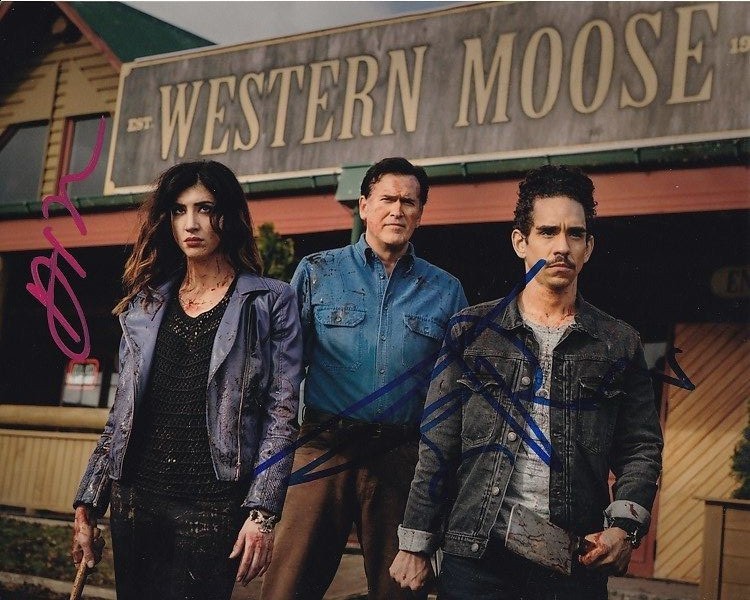 BRUCE CAMPBELL RAY SANTIAGO DANA DELORENZO signed ASH VS EVIL DEAD 8×10 photo