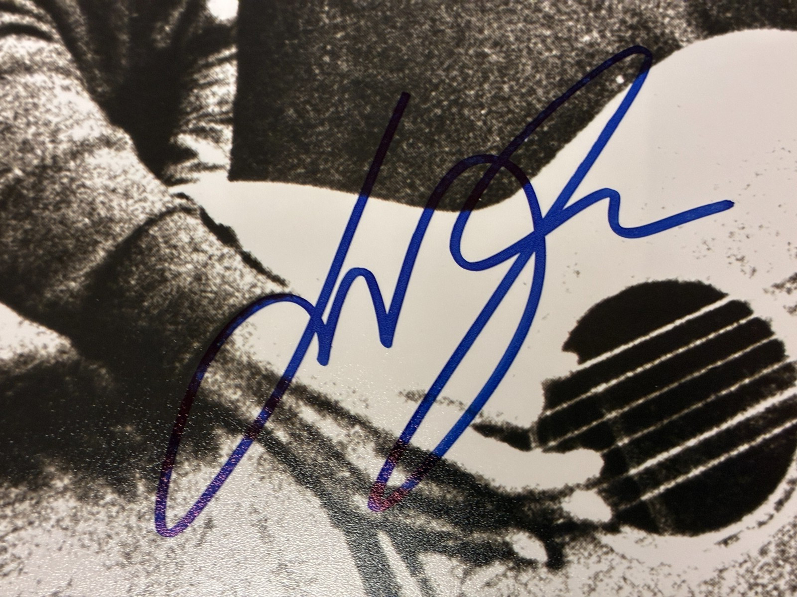 Laurence Juber Autographed Photo Wings Paul McCartney SweetSpot Signed COA 8×10
