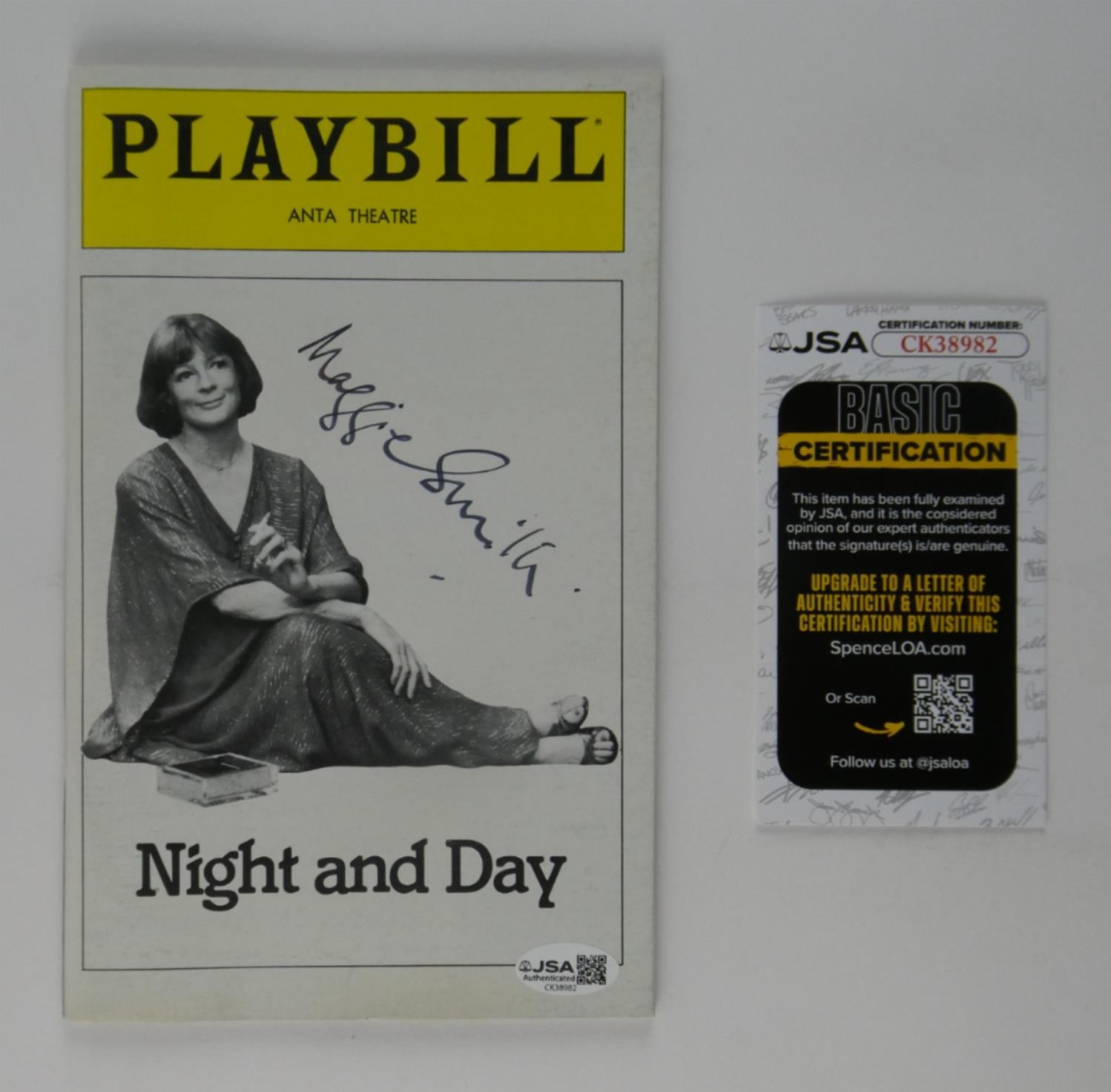 Maggie Smith Signed Playbill Anta Theatre Night And Day Autographed JSA COA