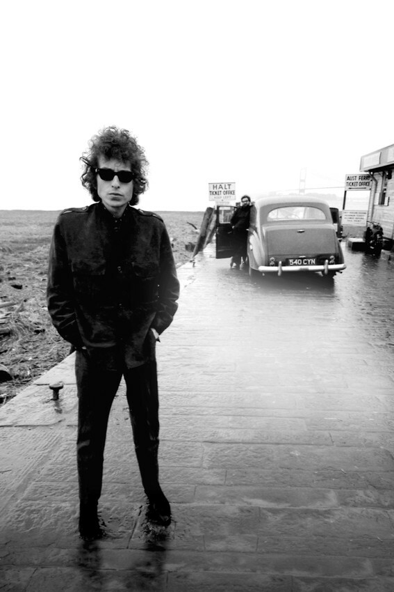 Bob Dylan 24X18 Poster Iconic Image In Sunglasses B/W Full Length