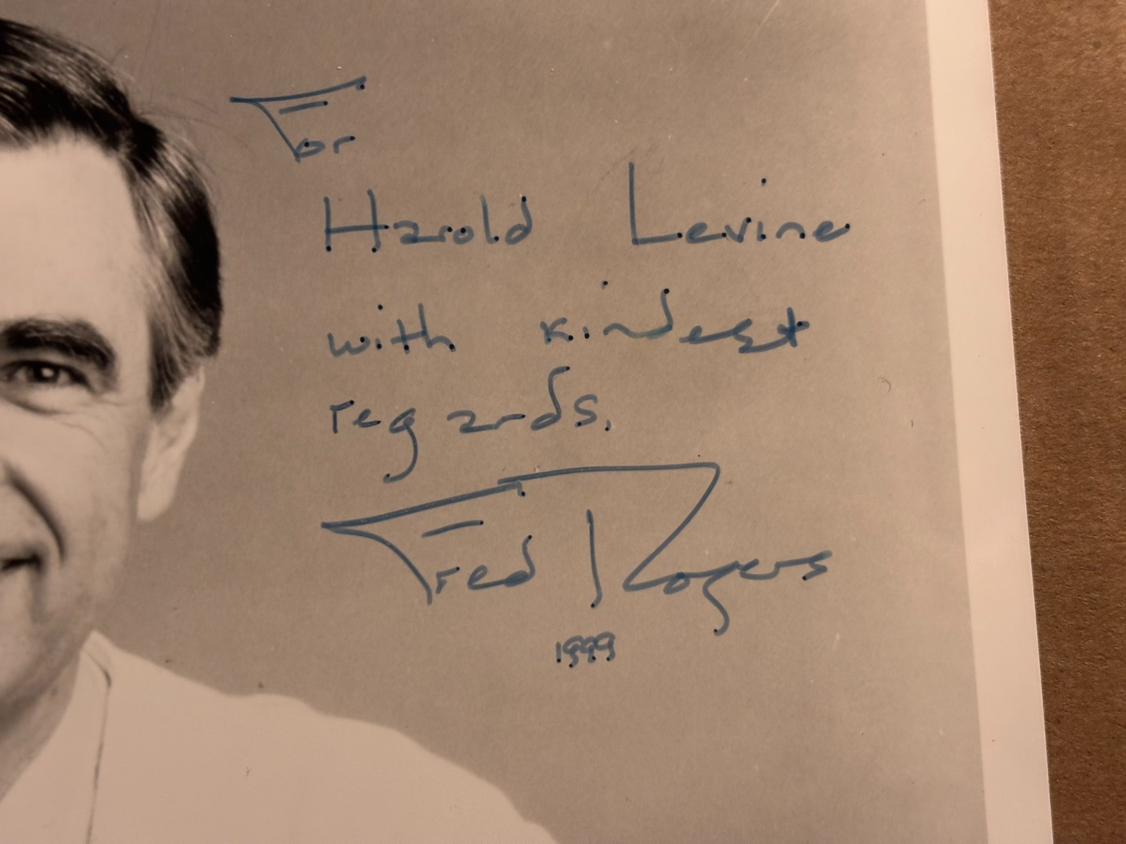 Fred Rogers Rare Autographed 8/10 Photo 90s Mr. Rogers Neighborhood
