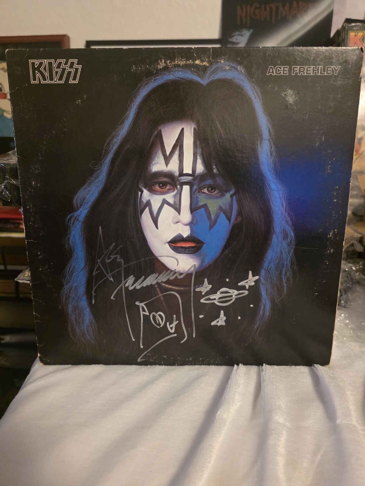 ACE FREHLEY AUTOGRAPHED VINYL KISS SIGNED RECORD ACE FREHLEY SIGNED ALBUM SOLO !
