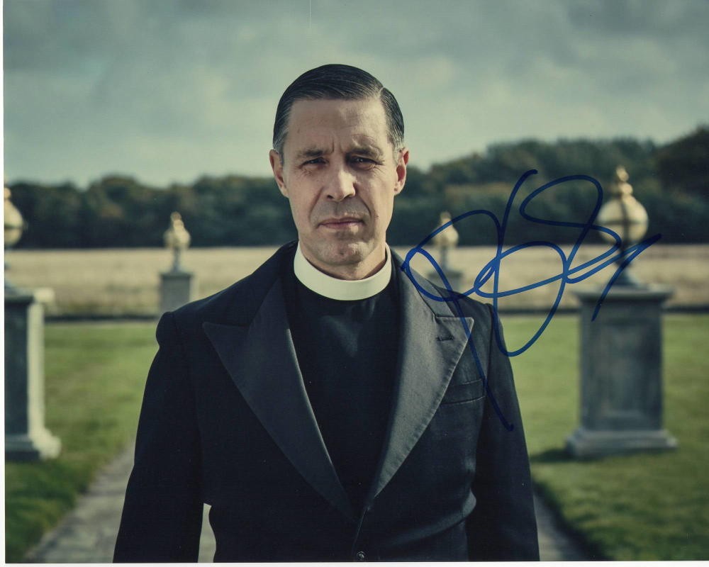 PADDY CONSIDINE SIGNED AUTOGRAPHED 8X10 PHOTO FATHER JOHN HUGHES, PEAKY BLINDERS