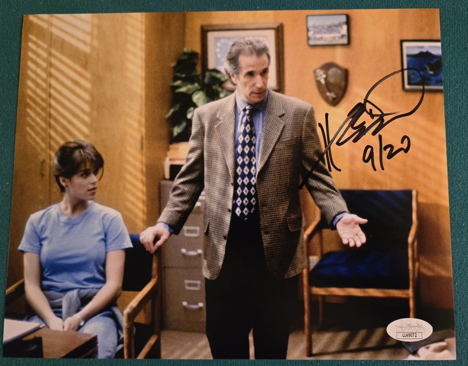 Henry Winkler Scream Signed 8×10 JSA