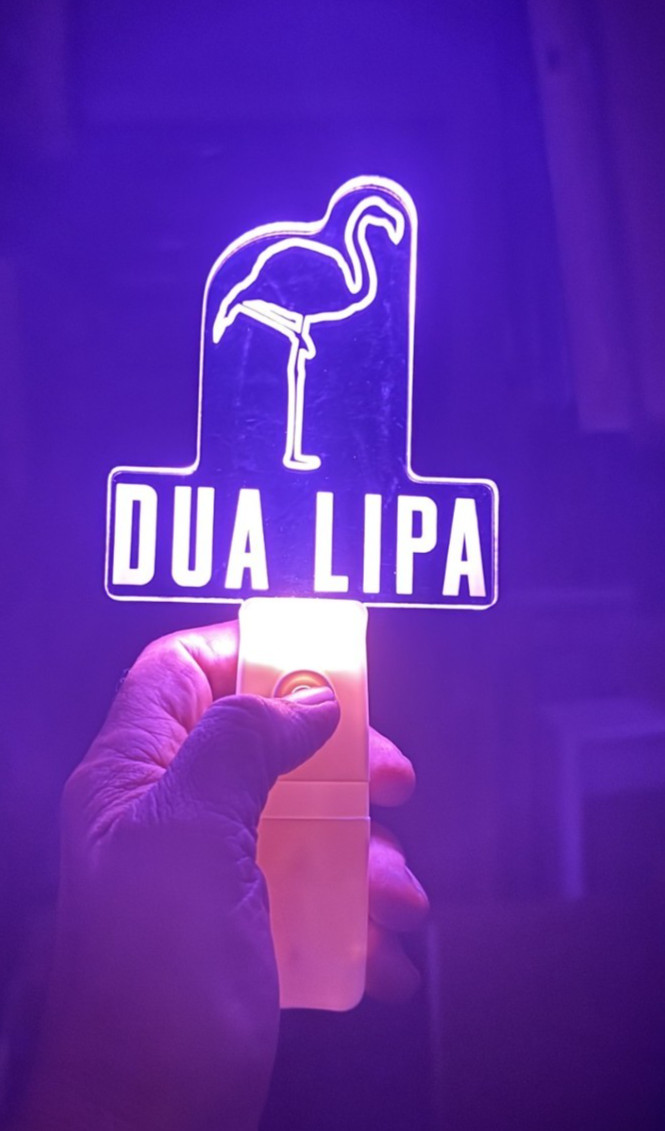 DUA LIPA 2017 USA TOUR Musical +++ FLAMING GLOW STICK +++ OFFICIAL NEW!