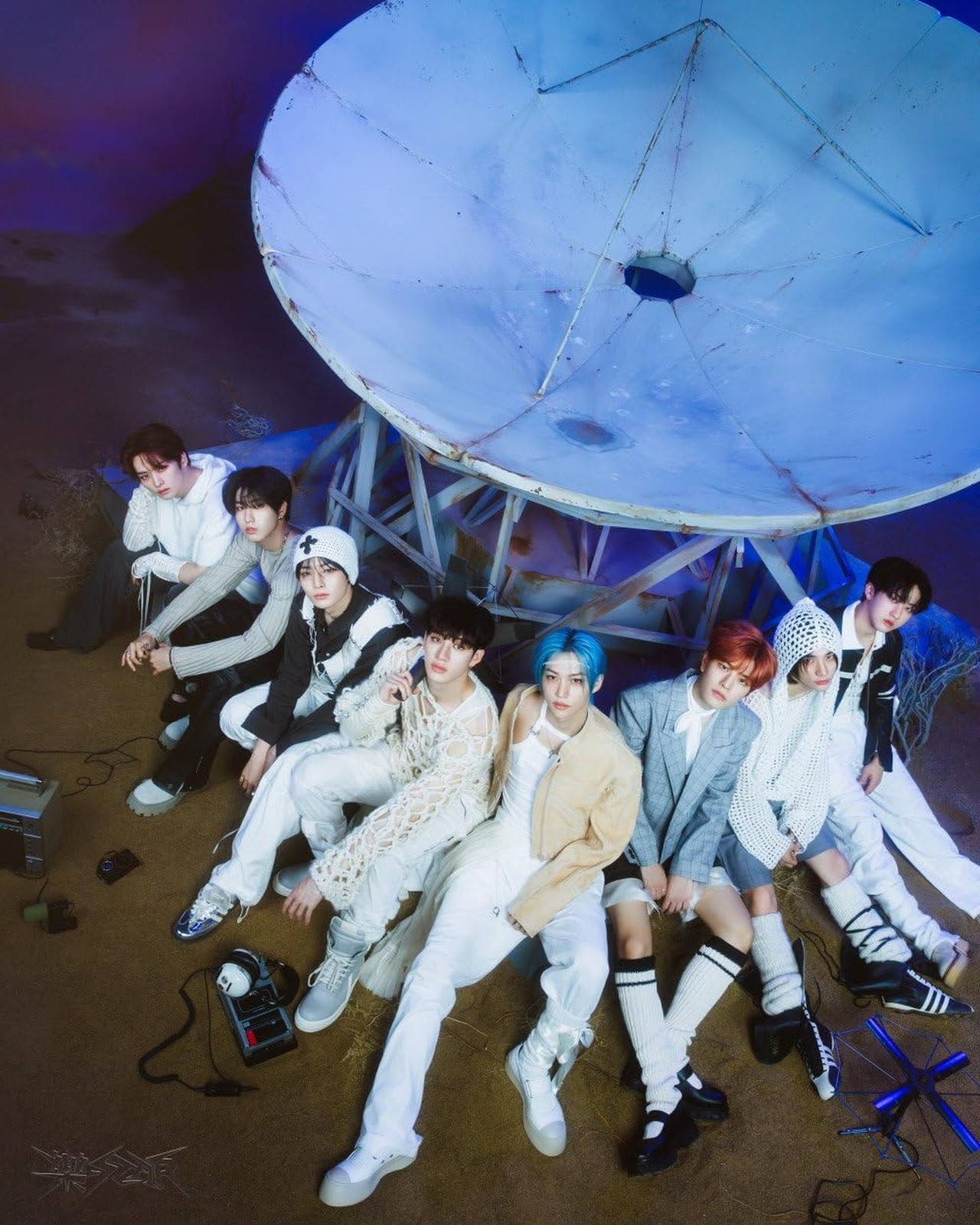 Stray Kids 樂-STAR ROCK-STAR 8th Mini Album CD+Contents+Photocard+Tracking