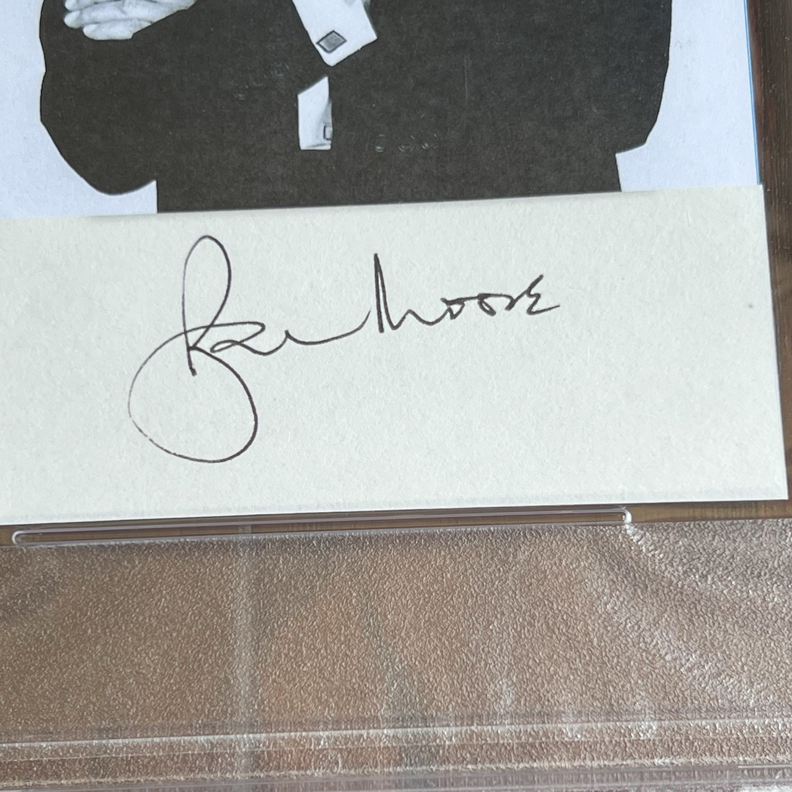 ROGER MOORE Autograph 007 JAMES BOND Custom Card SIGNED * PSA/DNA