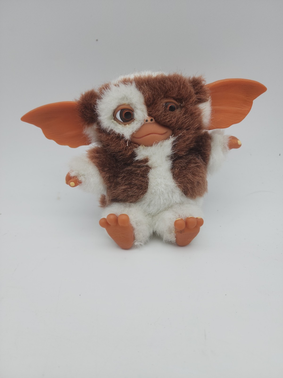 NECA Gremlins Gizmo Plush Vinyl Doll Figure Toy Original Warner Bros Mogwai 6″