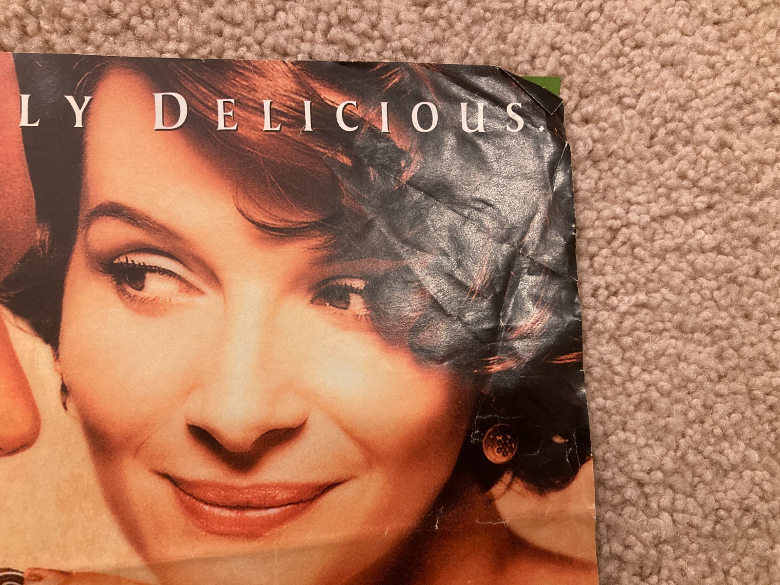 Juliette Binoche Signed Autographed Chocolat 9×11 Magazine Ad Page Photo JG COA