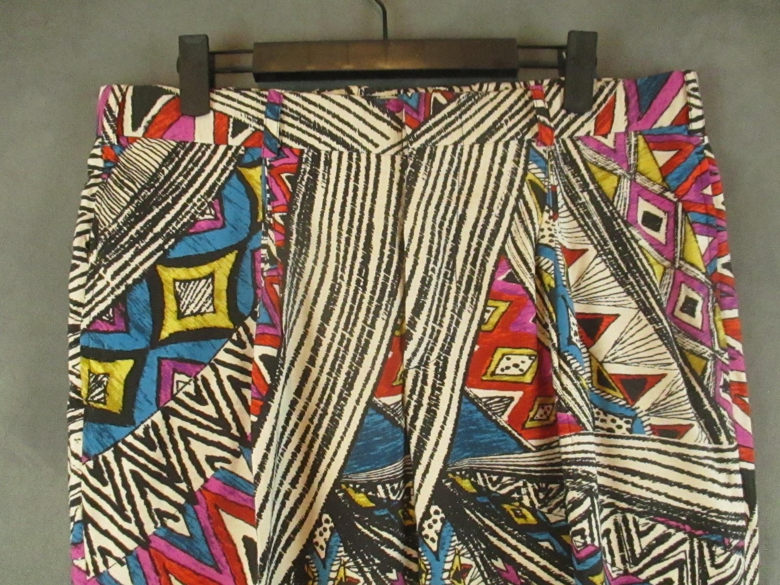 High Society Pants Mens 32×31 Colorful African Print Black Monday Stunt Costume