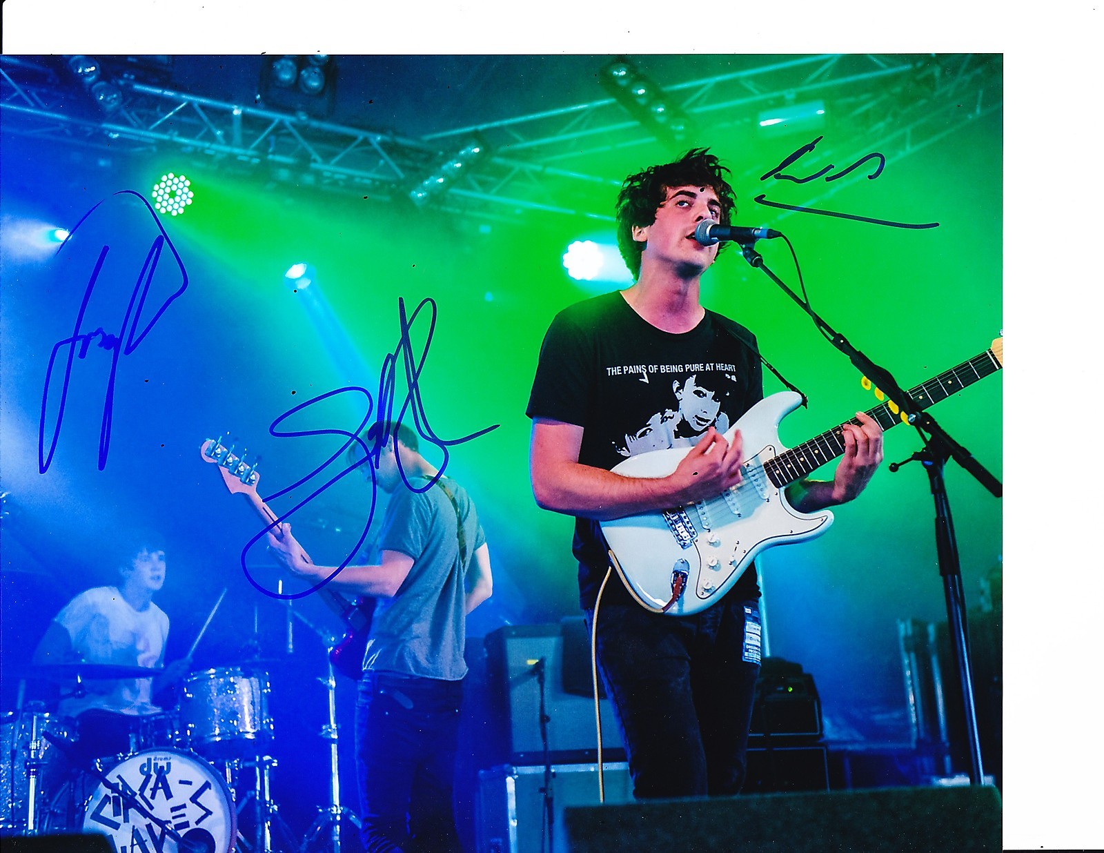 CIRCA WAVES GROUP SIGNED IN CONCERT 8X10
